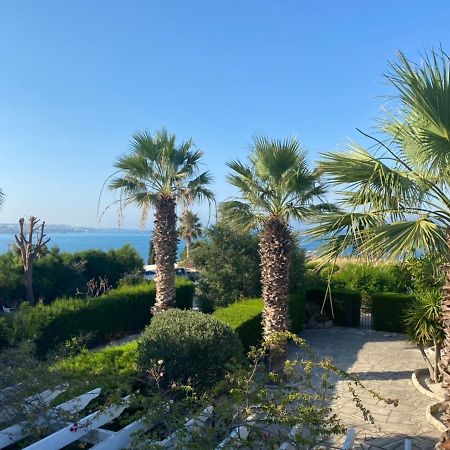 Coral Bay Modern Renovated Apartment By The Sea Paphos Extérieur photo