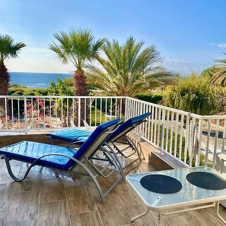 Coral Bay Modern Renovated Apartment By The Sea Paphos Extérieur photo